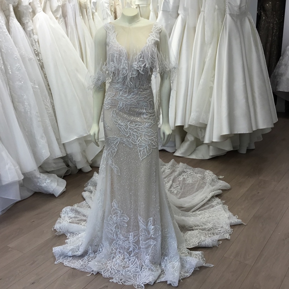 SAMPLE SALE! Lee Petra Wedding Gown: Daria